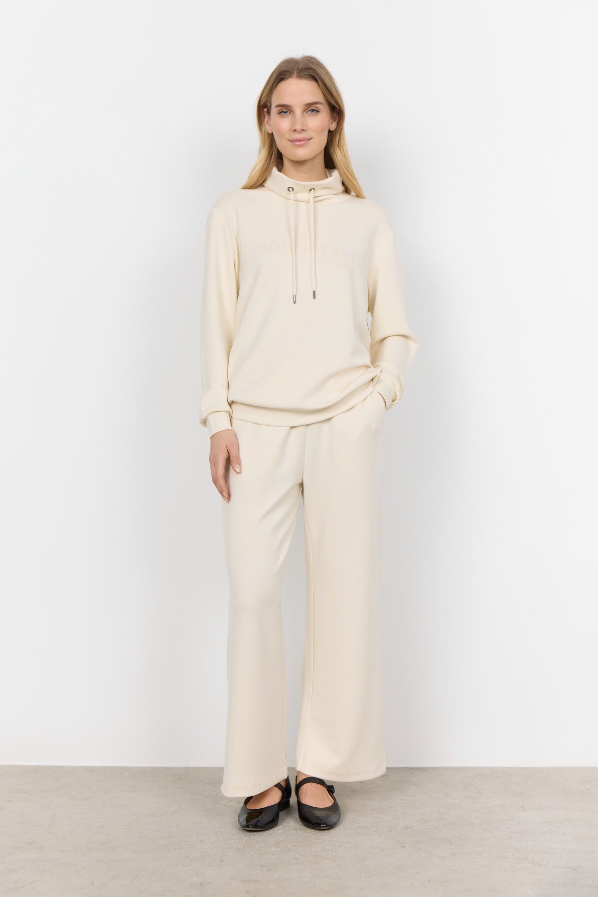 SC-BANU 196 Sweatshirt Creme