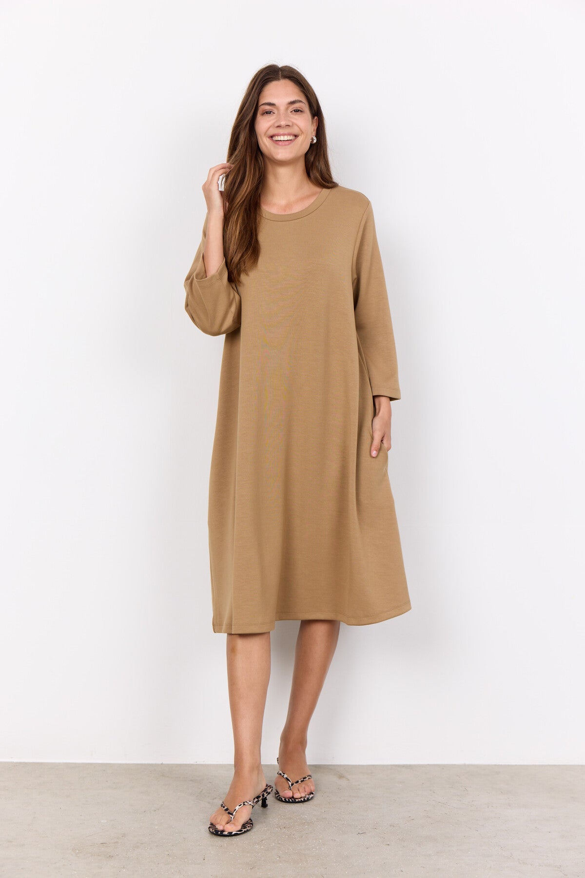 SC-BANU 155 Kleid Camel