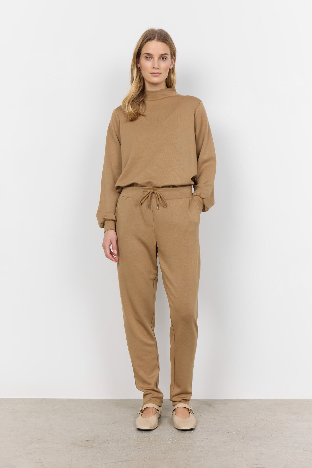 SC-BANU 157 Hose Camel